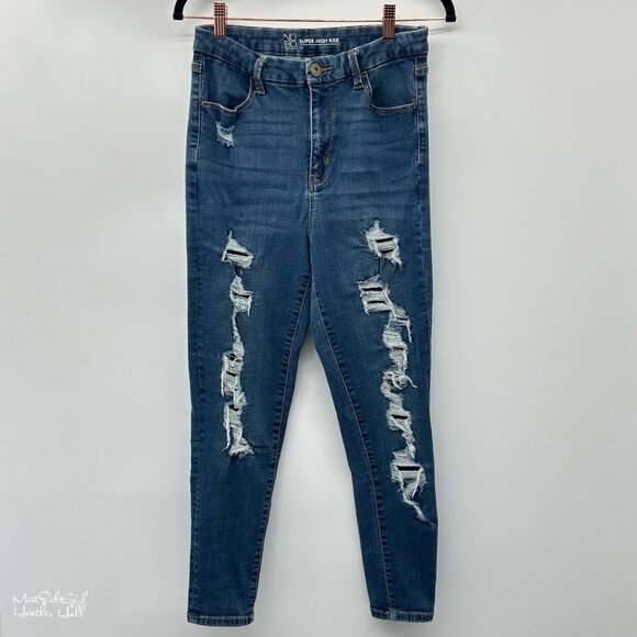 No Boundaries Super High-Rise Distressed Ankle Jeans Size 11 - Picture 1 of 7